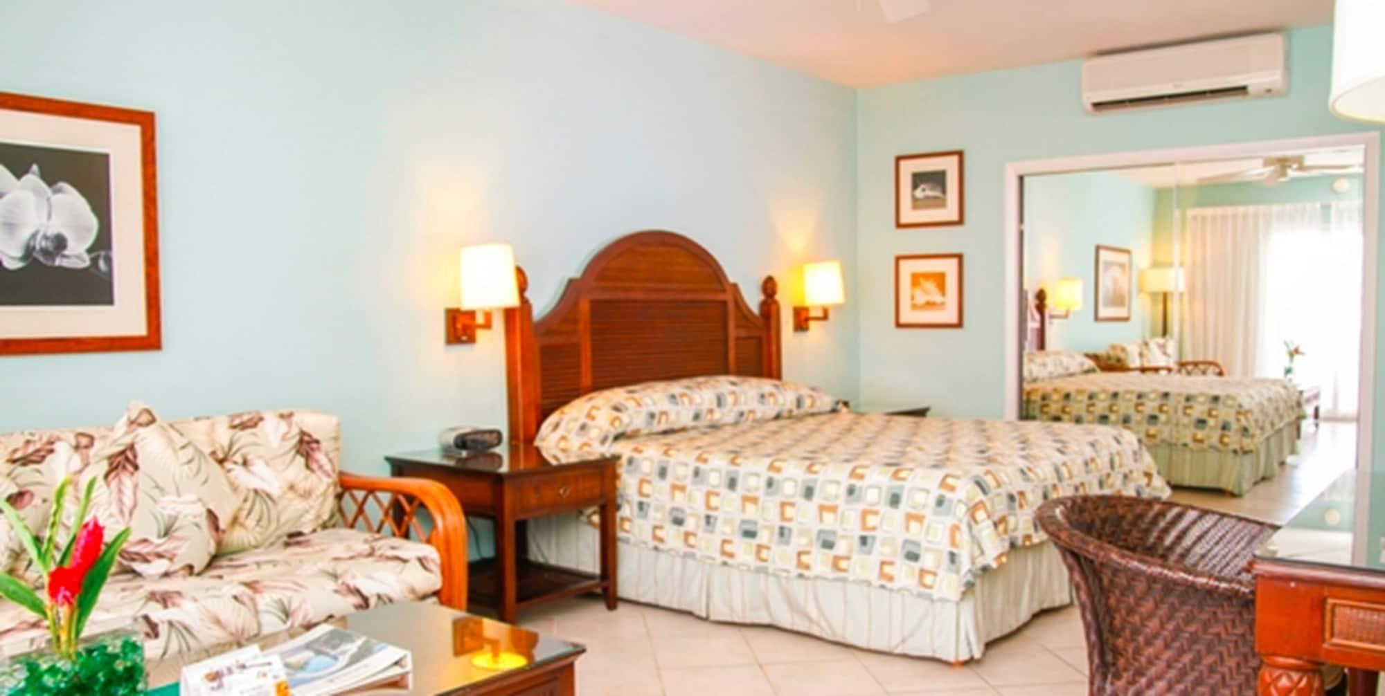 Trade Winds Hotel Dickenson Bay Bagian luar foto