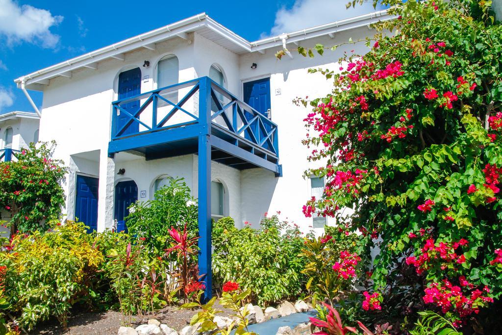 Trade Winds Hotel Dickenson Bay Bagian luar foto