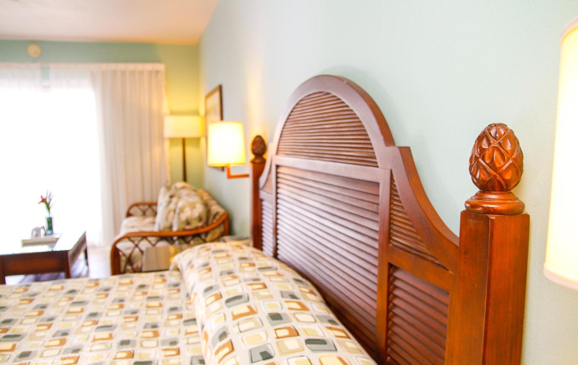 Trade Winds Hotel Dickenson Bay Ruang foto