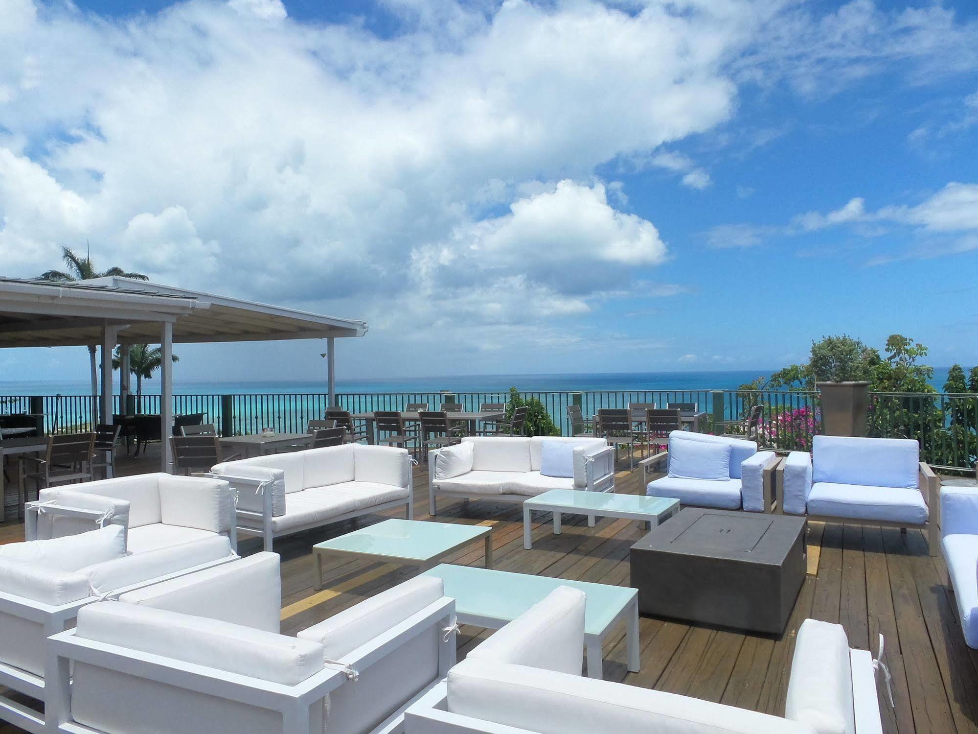 Trade Winds Hotel Dickenson Bay Bagian luar foto